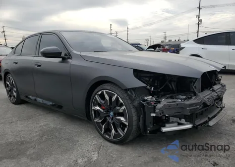 2024 BMW I5 Edrive 40 z USA, uszkodzony, nr VIN WBY33FK02RCS01042